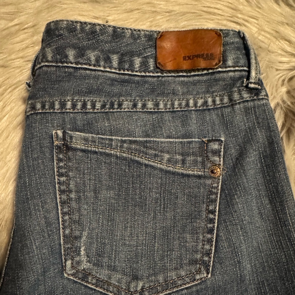 Express Blue Jeans Women's Skinny/ Straight